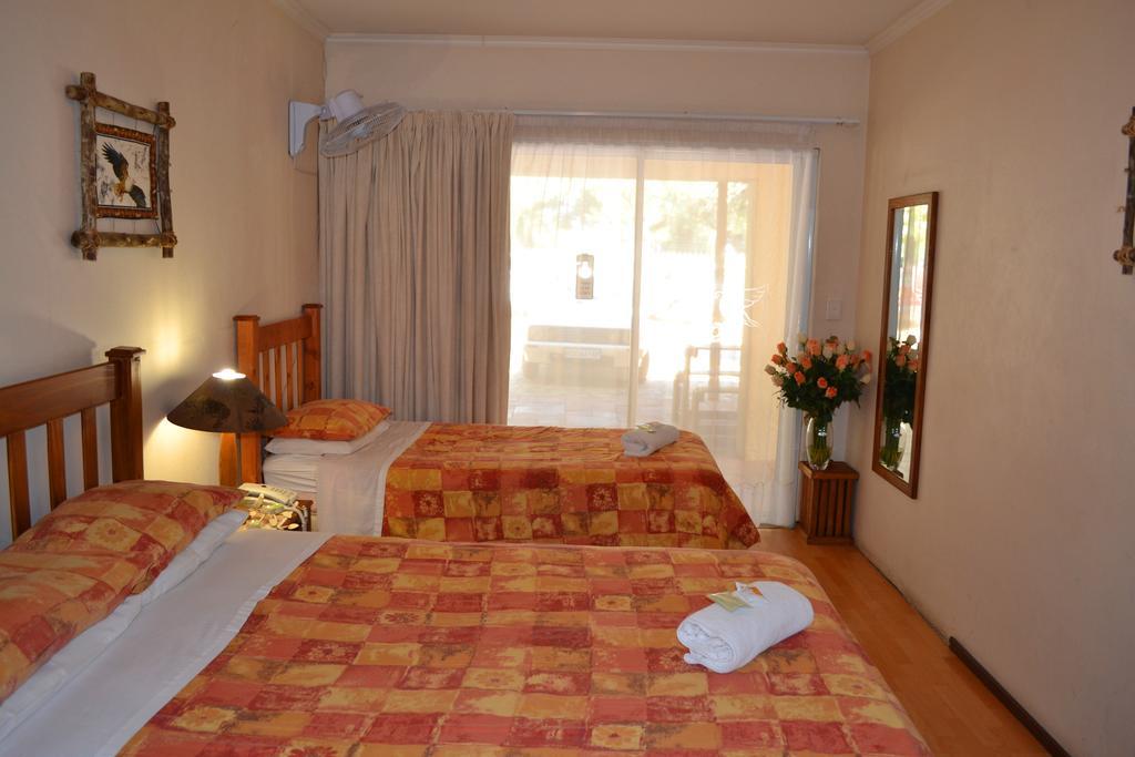 Dove'S Nest Guest House Kempton Park Exterior foto