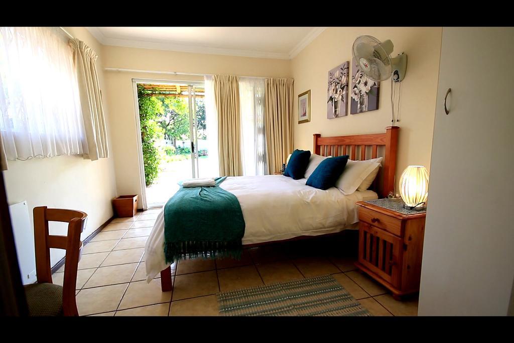 Dove'S Nest Guest House Kempton Park Exterior foto